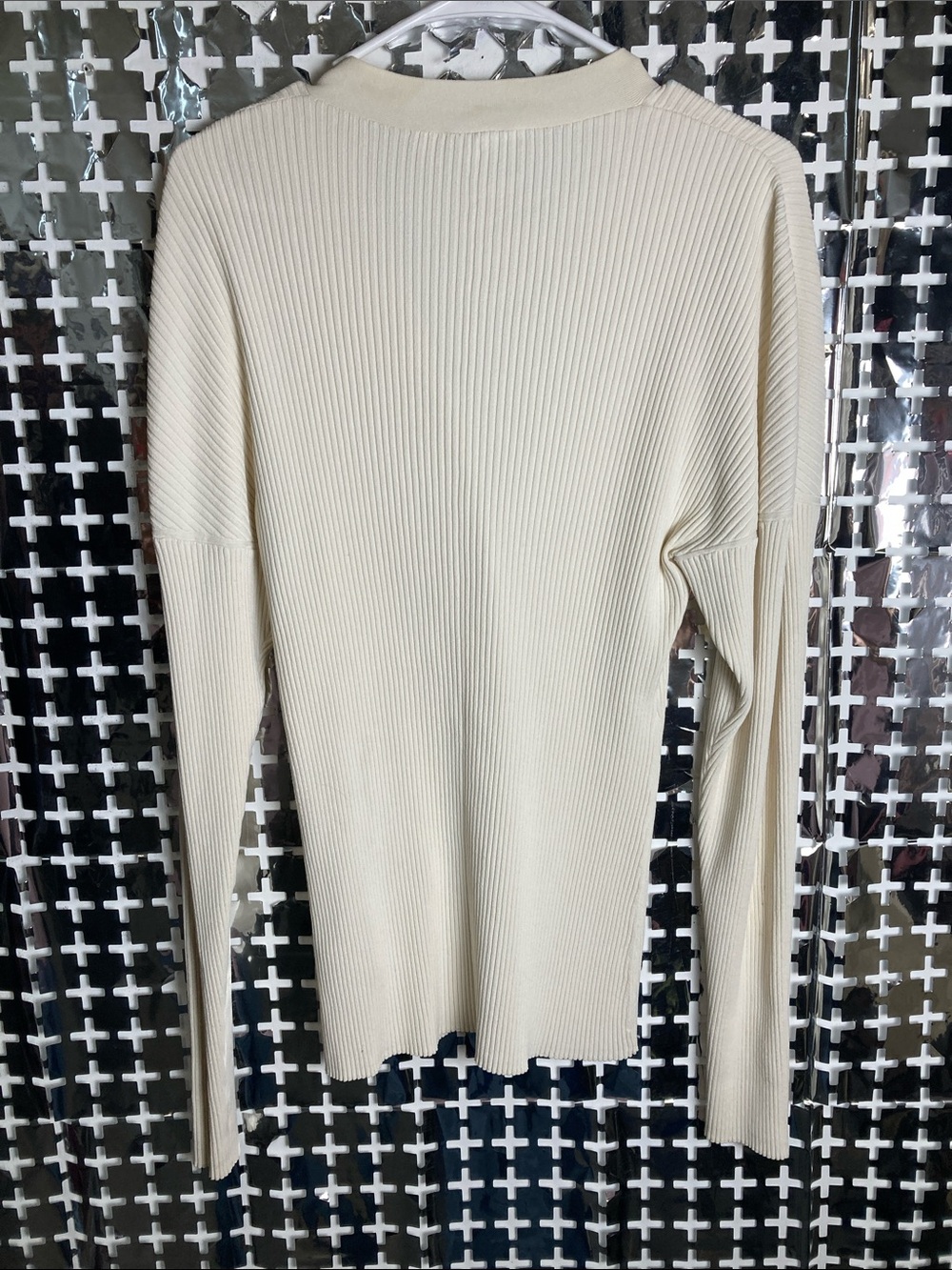 A.L.C. Cream Ribbed V-Neck Button-Front Cardigan - Picture 4 of 4